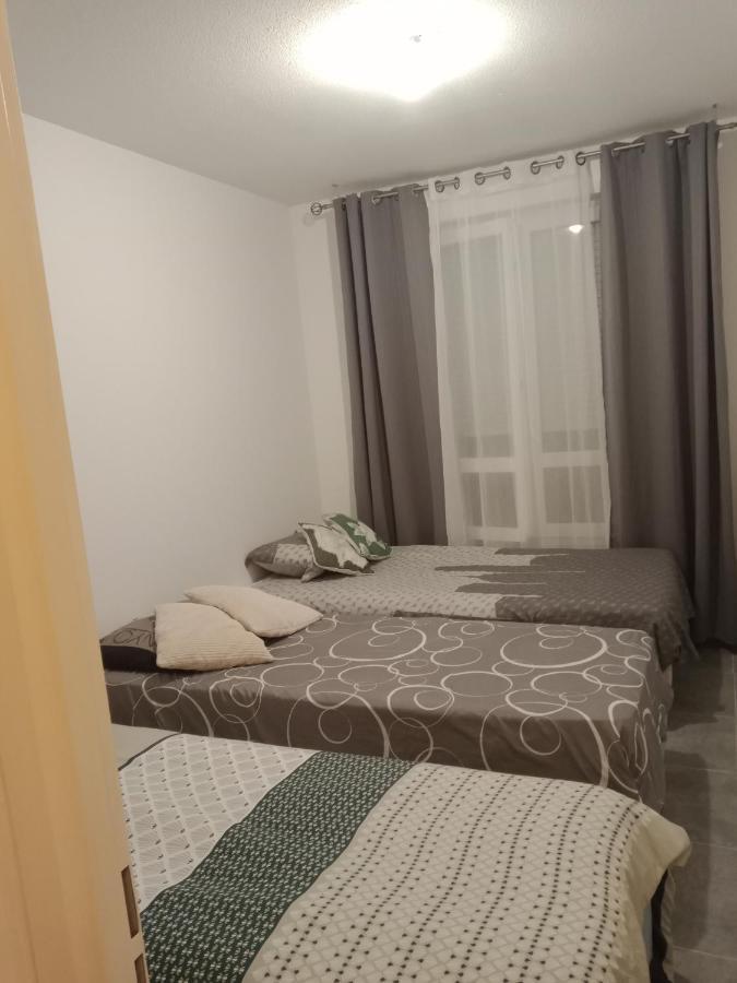 8 Rue Brise Echalas Saint-Denis  Exterior foto
